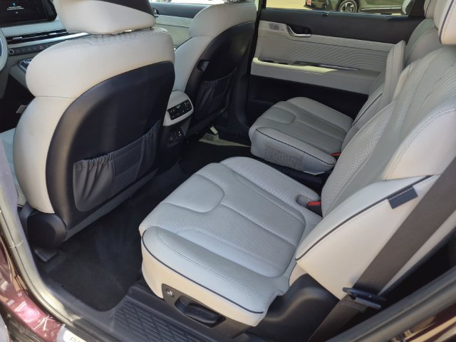 Used 2024 Hyundai Palisade Calligraphy FWD image 25