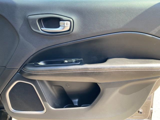 Certified 2020 Jeep Compass Latitude w/ Cold Weather Group image 30