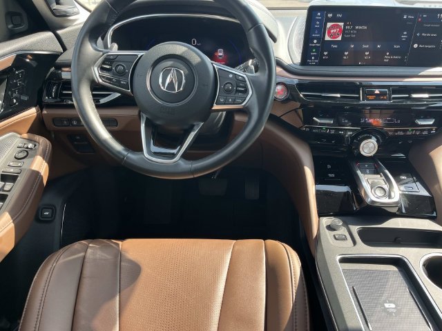 Used 2025 Acura MDX w/ Technology Package FWD image 13