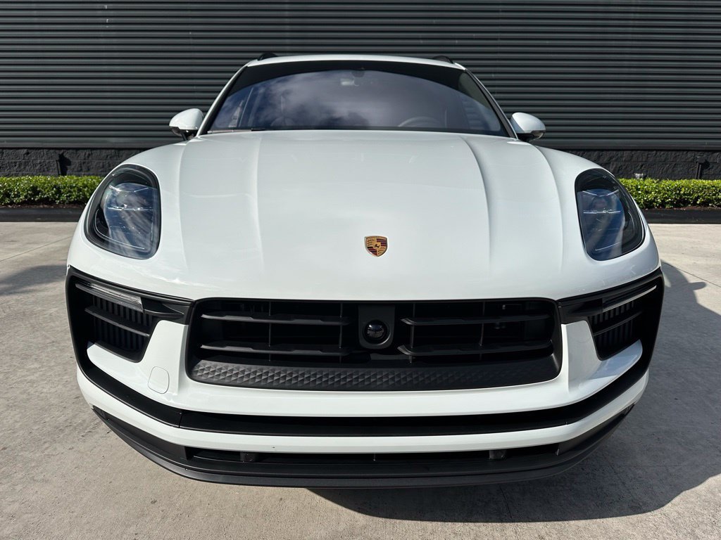 Certified 2026 Porsche Macan S AWD/4WD image 8