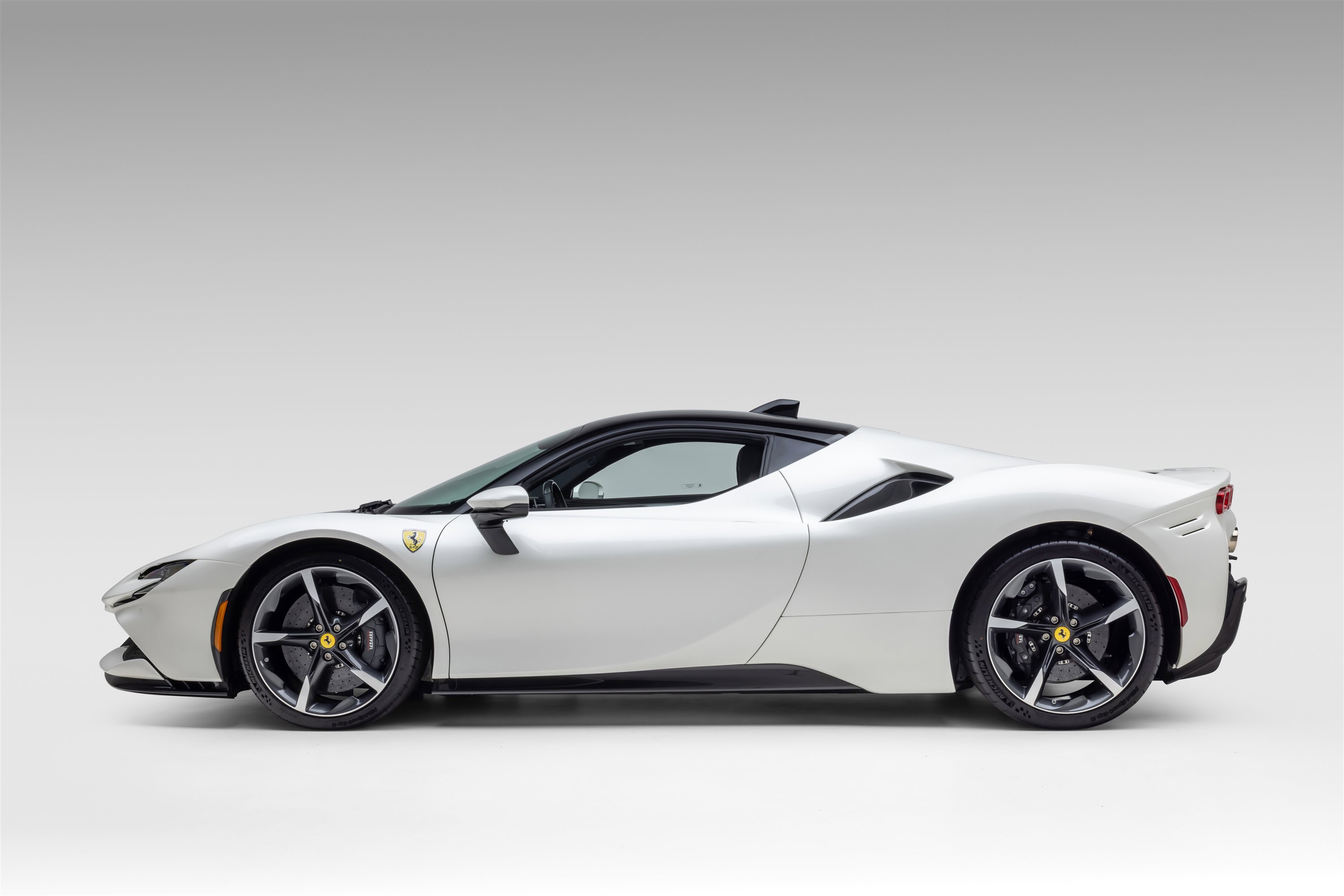 Certified 2023 Ferrari SF90 Stradale image 5