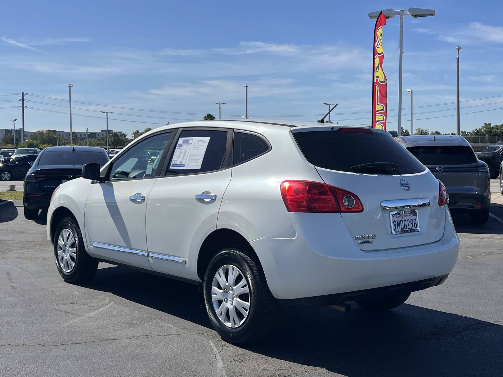 Used 2015 Nissan Rogue S FWD image 3