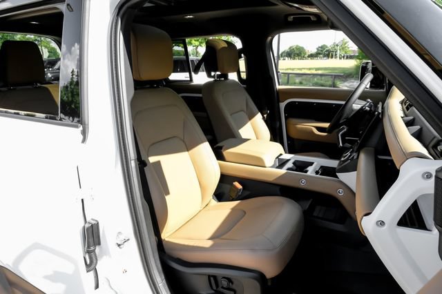 New 2026 Land Rover Defender 110 S AWD/4WD image 40