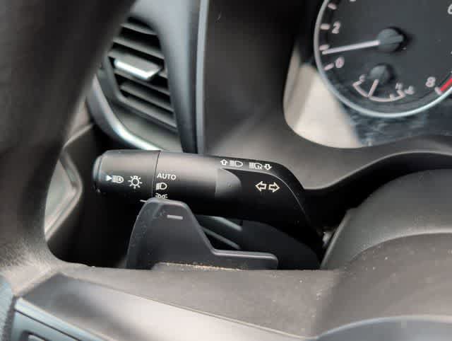 Used 2023 Nissan Rogue S image 22