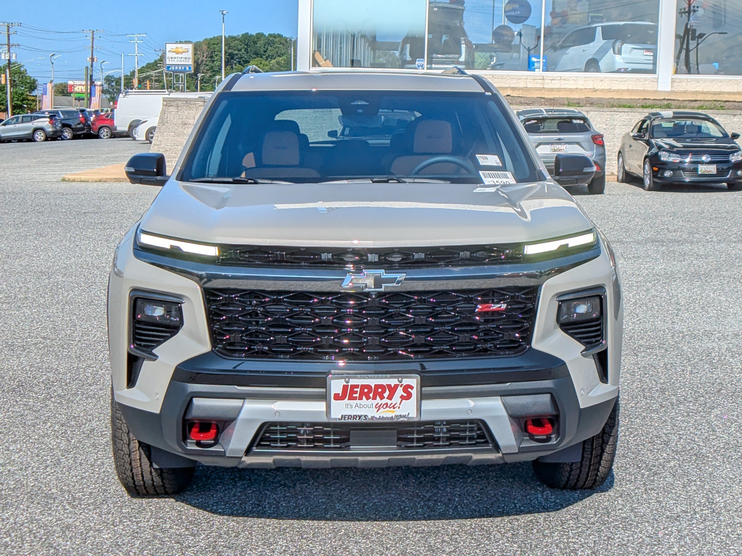 New 2027 Chevrolet Traverse Z71 w/ Enhanced Driving Package AWD/4WD image 2