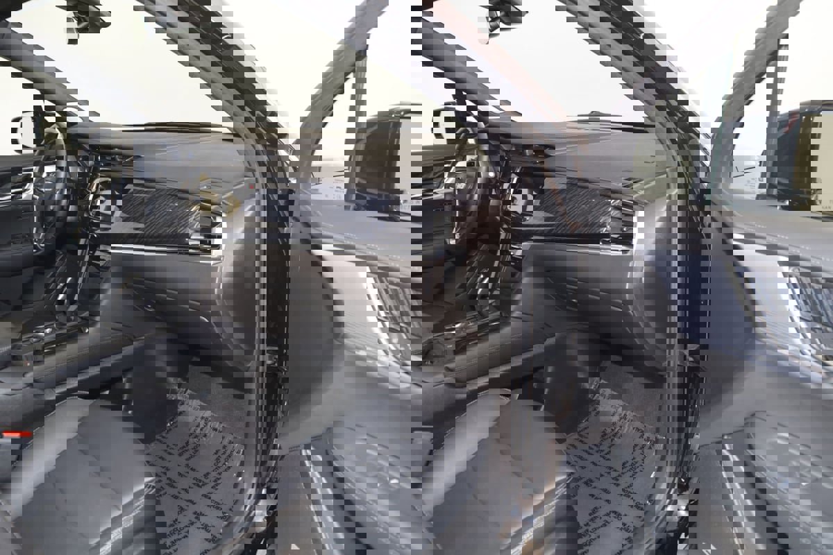 Used 2024 Cadillac XT6 Premium Luxury w/ LPO, Floor Liner Package AWD/4WD image 44