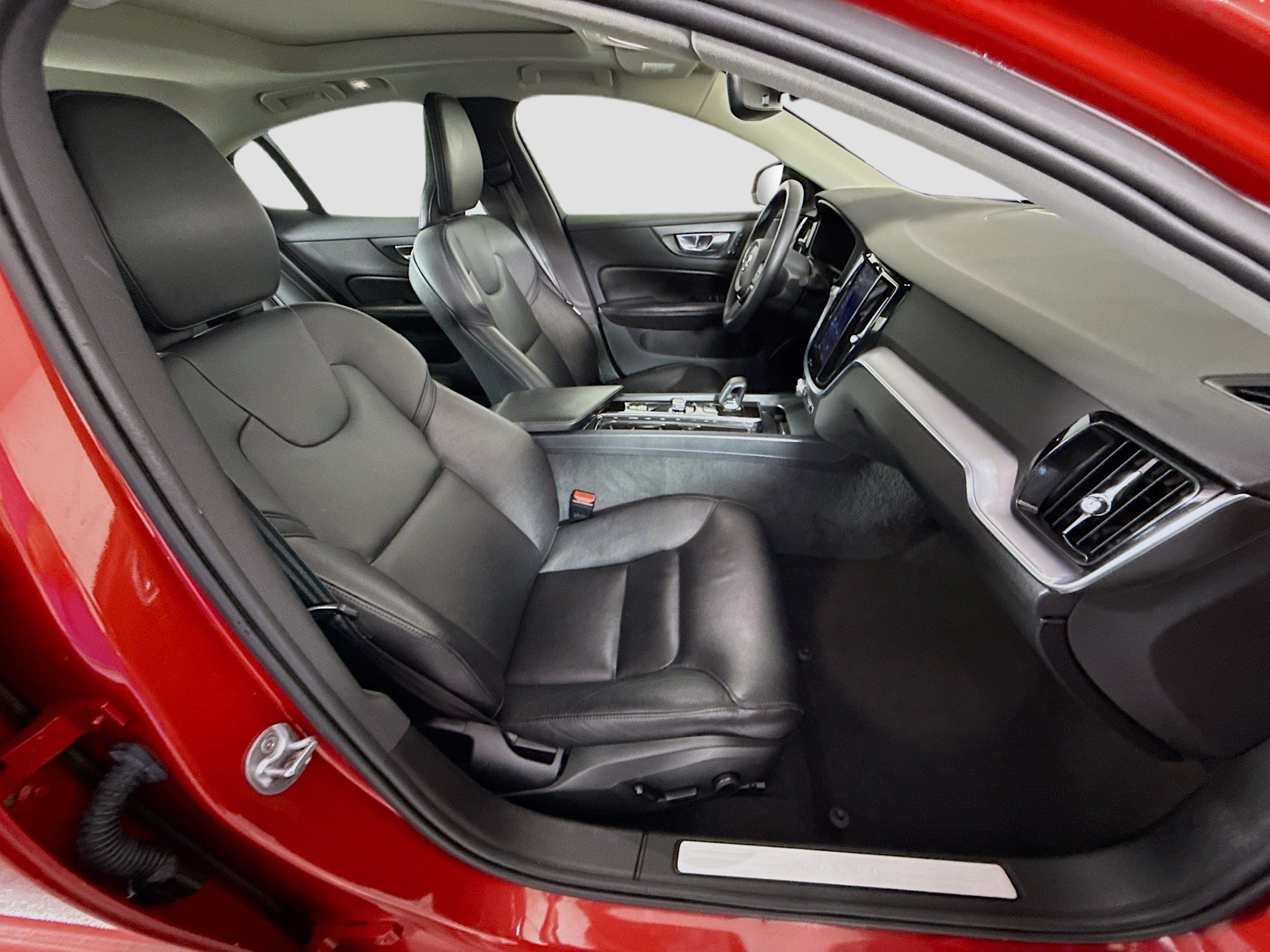 Used 2023 Volvo S60 B5 Core AWD/4WD image 29