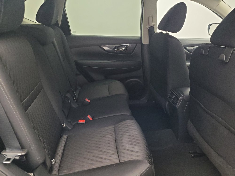 Used 2019 Nissan Rogue SV AWD/4WD image 19