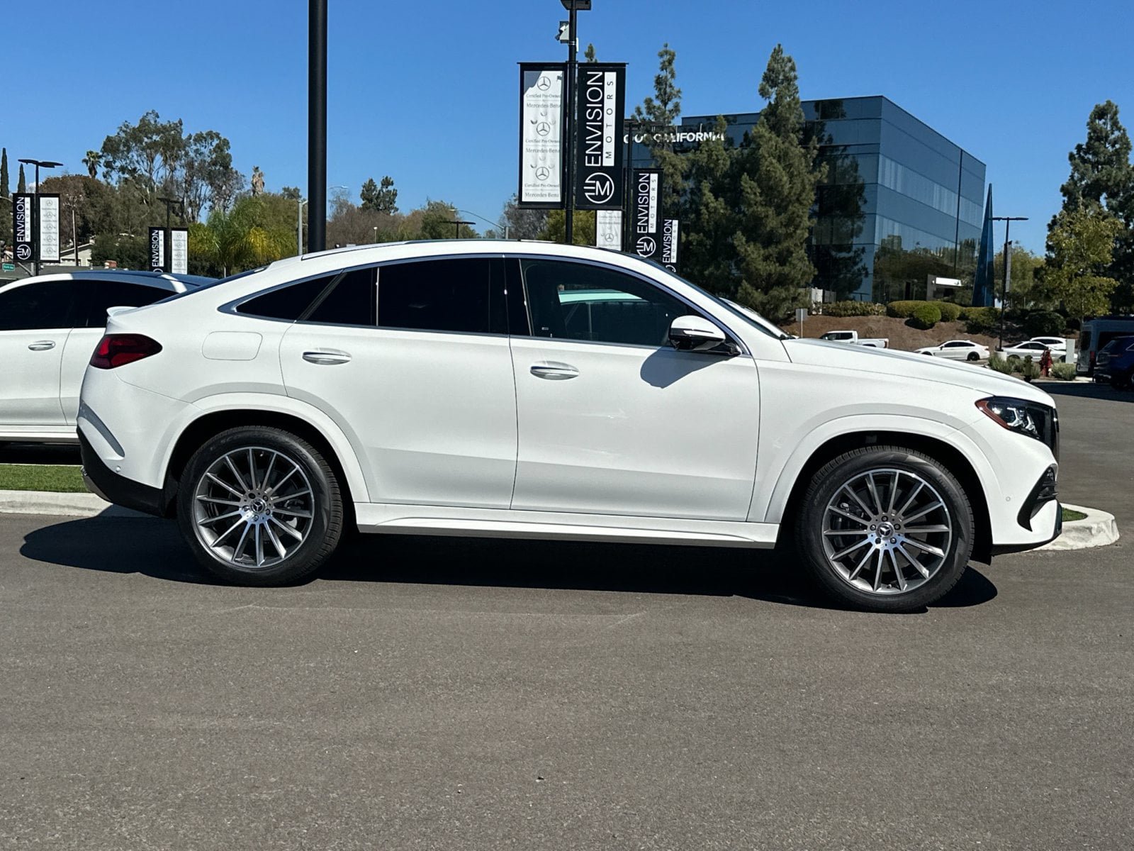 New 2027 Mercedes-Benz GLE 450 4MATIC Coupe image 2