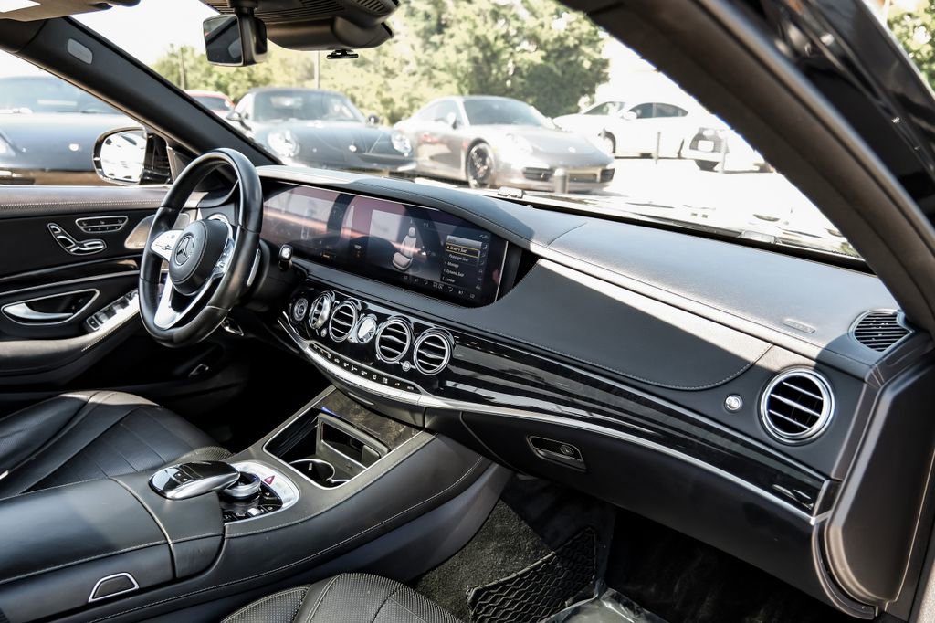 Used 2019 Mercedes-Benz S 560 4MATIC Sedan image 10