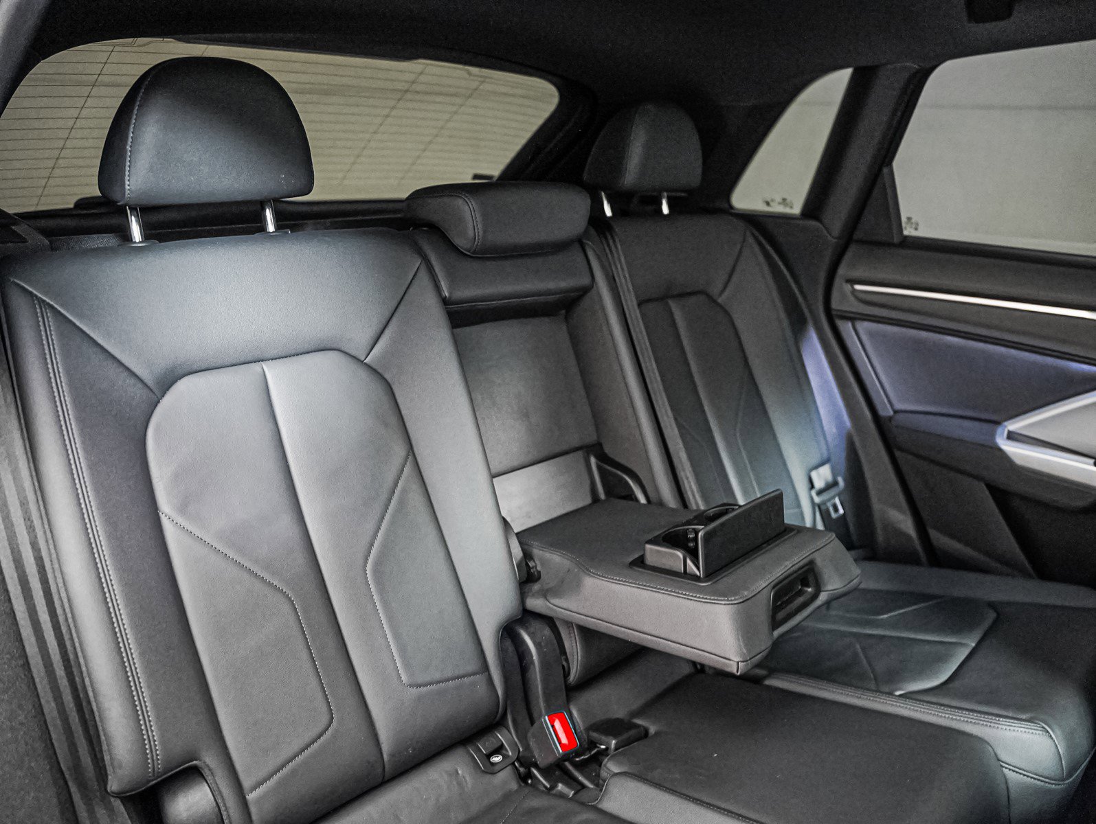 Used 2024 Audi Q3 2.0T Premium image 13