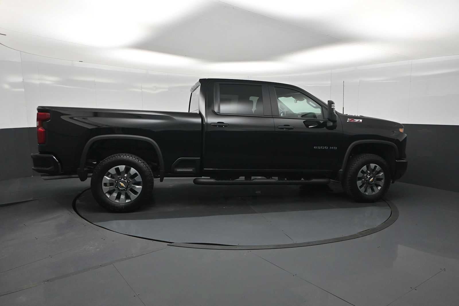 New 2026 Chevrolet Silverado 2500 Custom w/ Custom Convenience Package AWD/4WD image 9