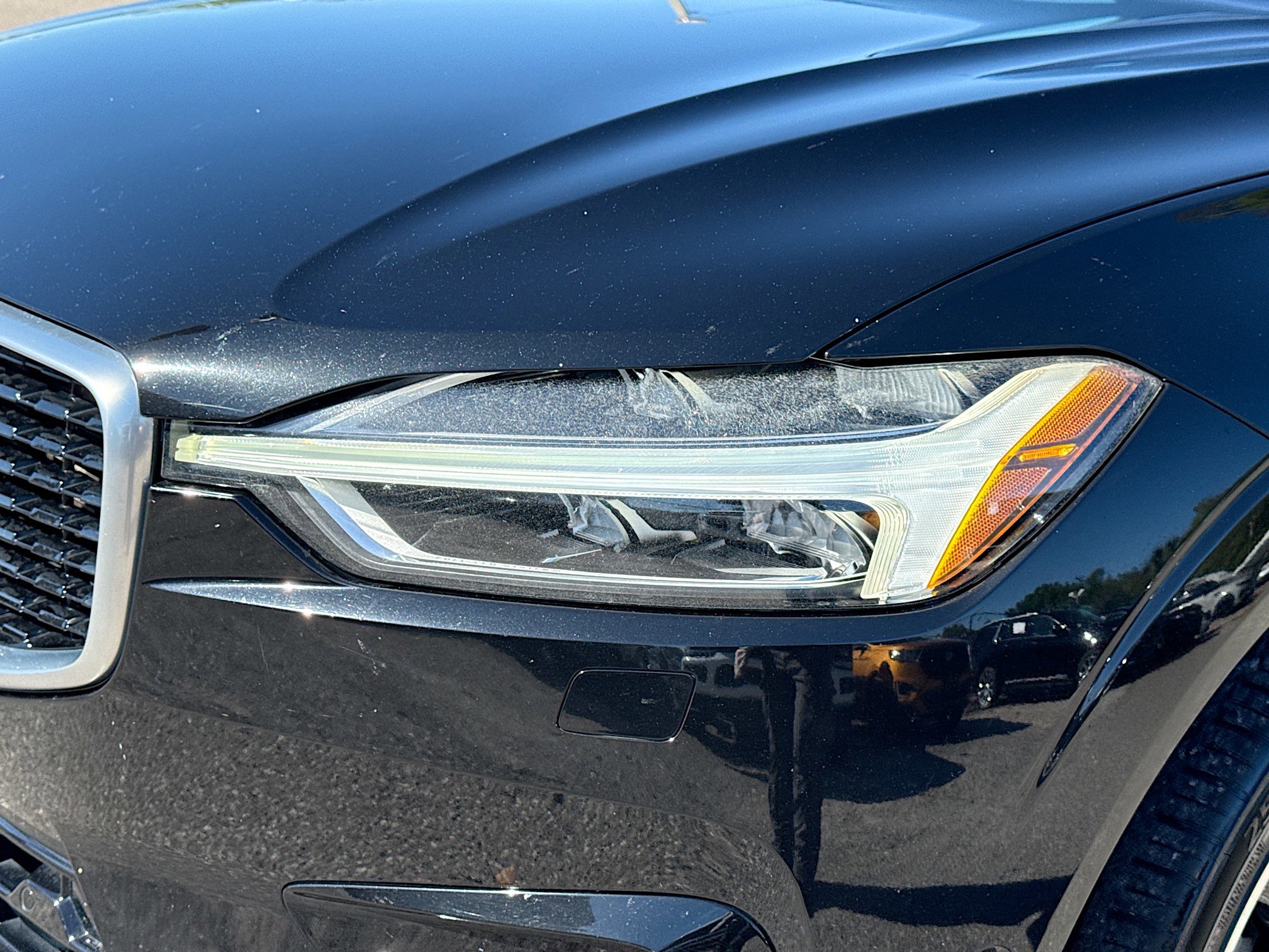 Used 2018 Volvo XC60 T6 R-Design w/ Convenience Package AWD/4WD image 9