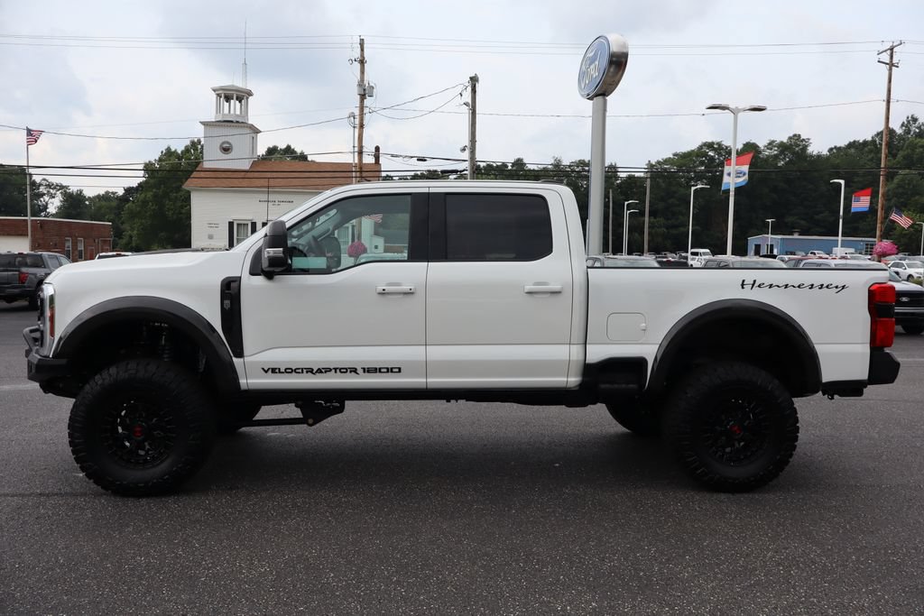 New 2026 Ford F250 Lariat w/ Black Appearance Package AWD/4WD image 17