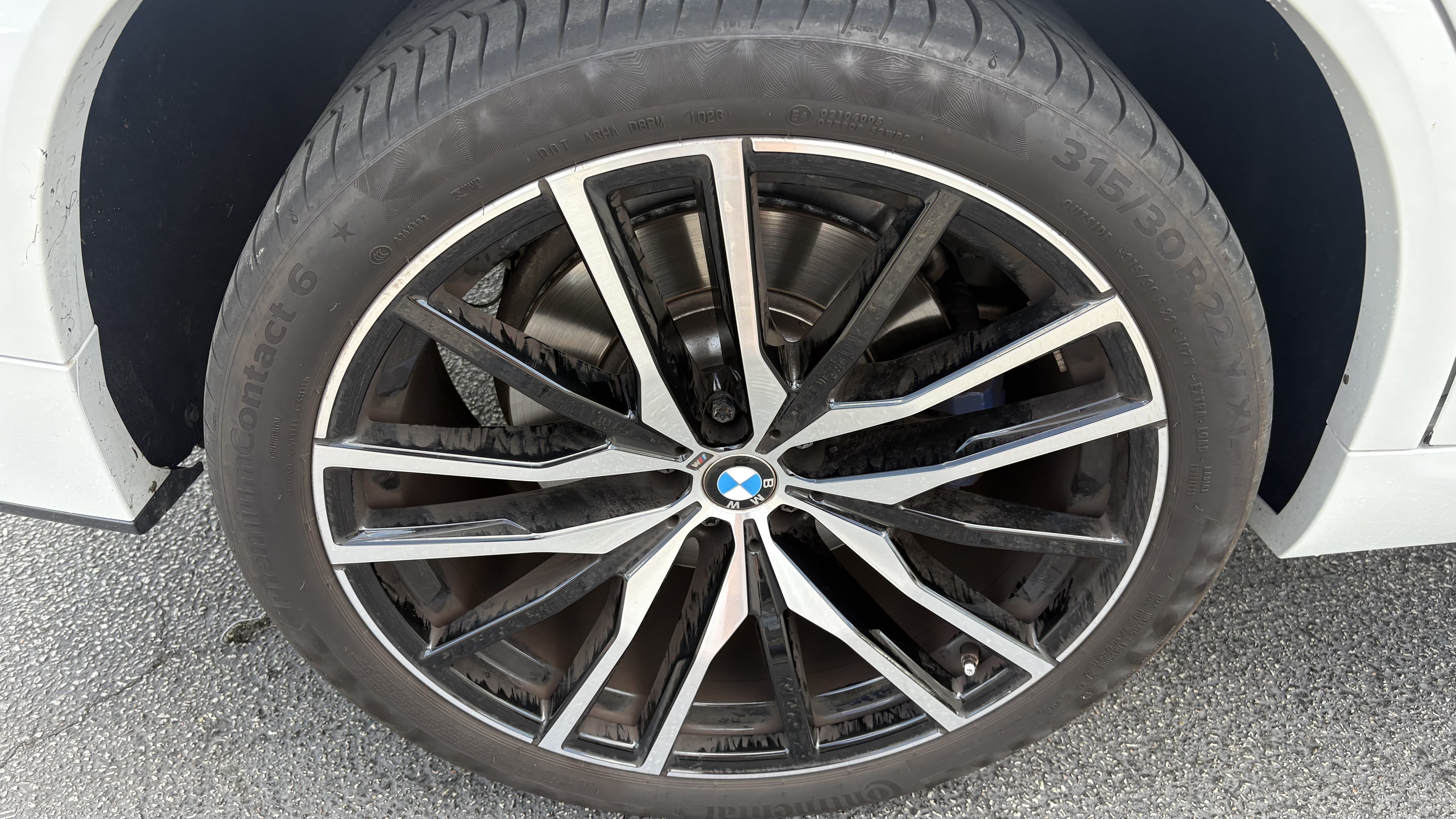Used 2023 BMW X5 M50i w/ Executive Package AWD/4WD image 14