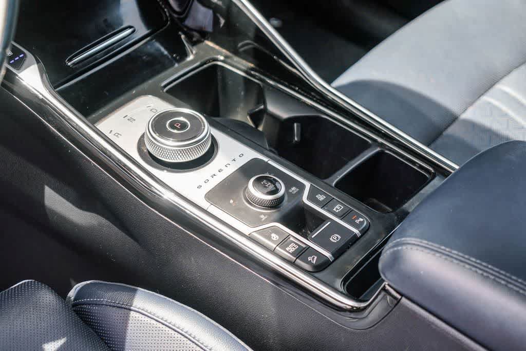 Certified 2023 Kia Sorento SX Prestige AWD/4WD image 18