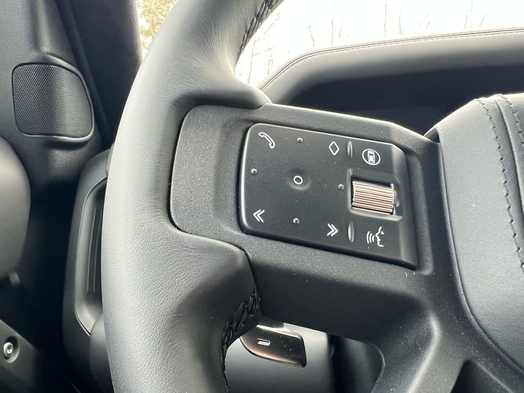 New 2026 Land Rover Defender 110 V8 image 12
