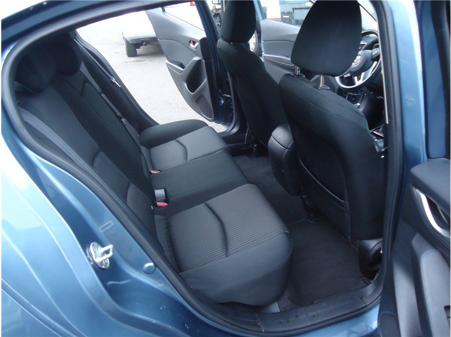 Used 2014 MAZDA MAZDA3 i Touring w/ Technology Package FWD image 14