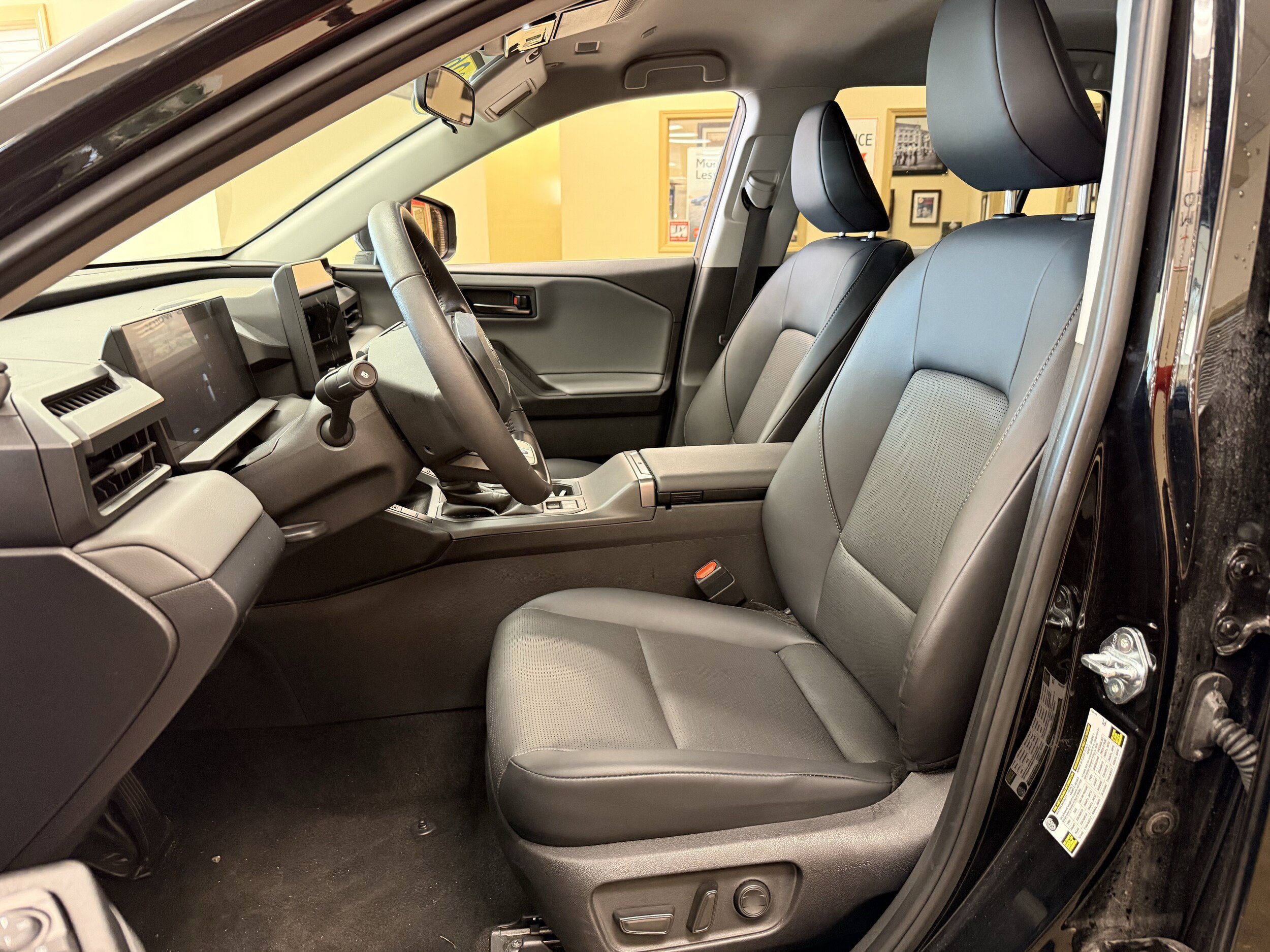 Used 2026 Toyota RAV4 XLE Premium AWD/4WD image 9