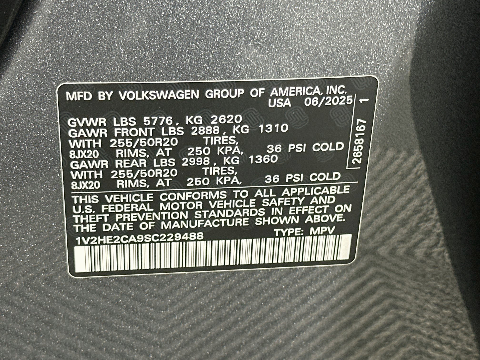 Used 2025 Volkswagen Atlas Cross Sport SE AWD/4WD image 12