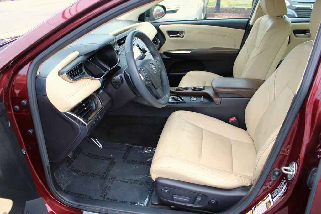 Used 2016 Toyota Avalon Limited w/ Protection Package FWD image 9