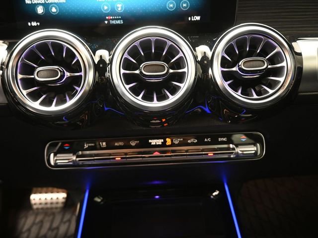 Certified 2023 Mercedes-Benz GLB 250 image 3