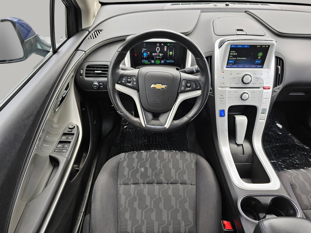 Used 2013 Chevrolet Volt w/ Enhanced Safety Package 2 image 3