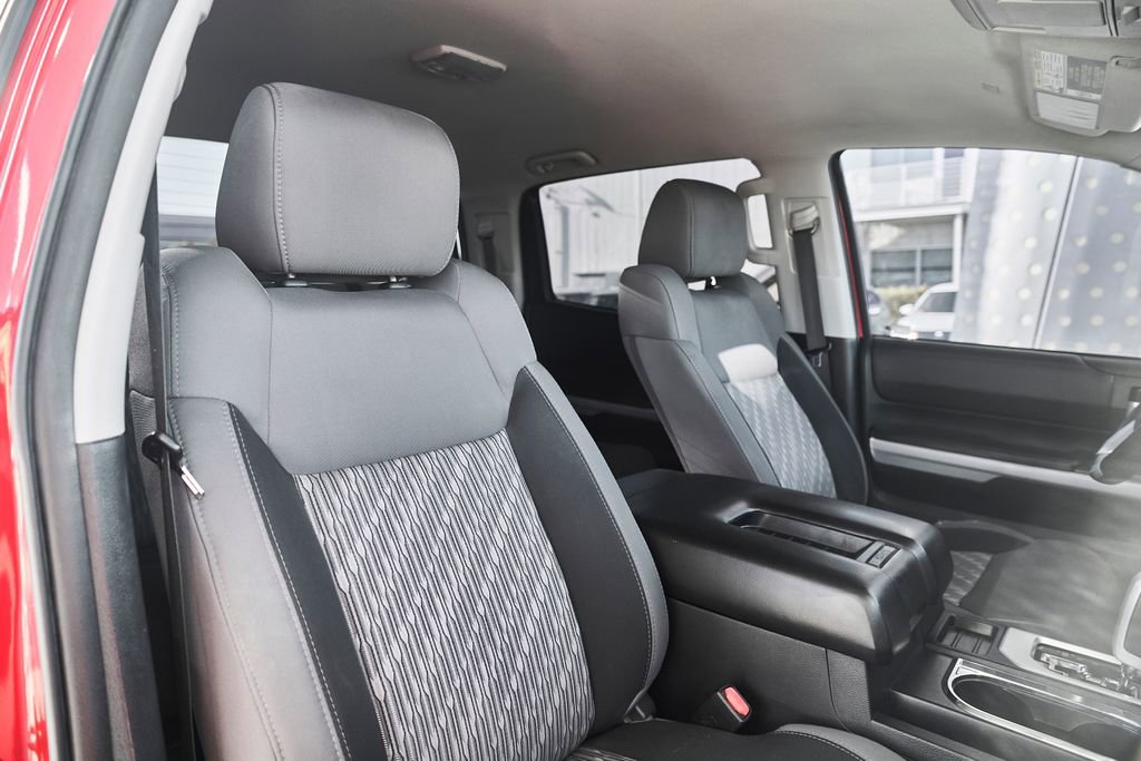 Used 2019 Toyota Tundra SR5 w/ SR5 Upgrade Package image 24