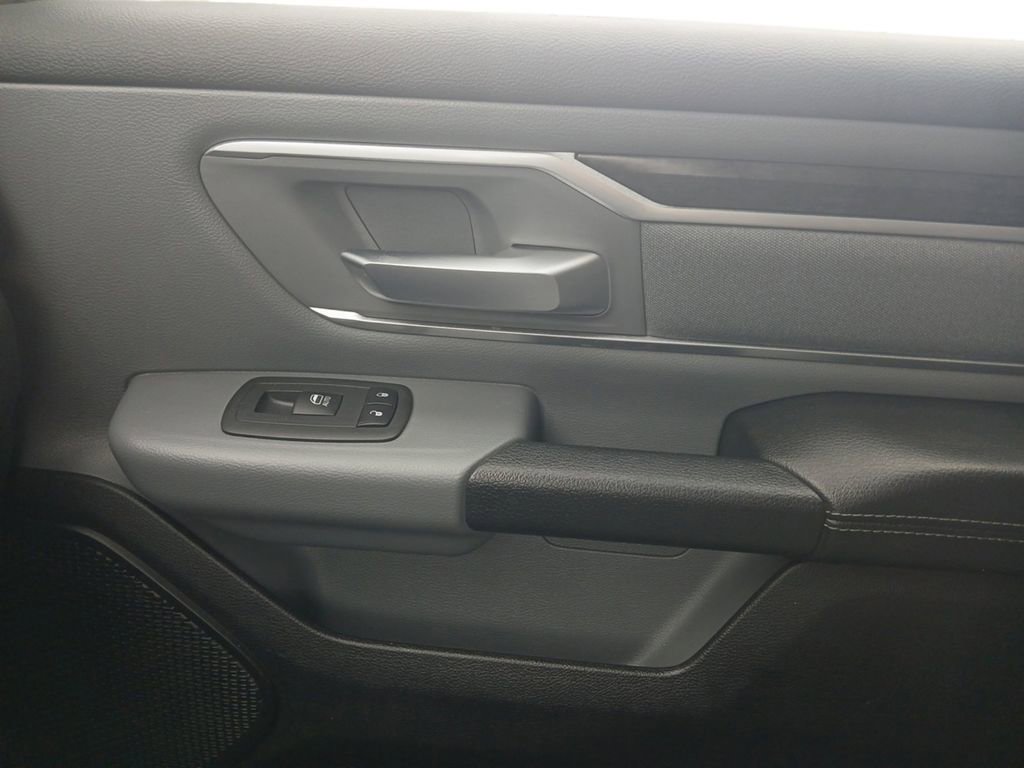 Used 2020 RAM 1500 Lone Star image 10