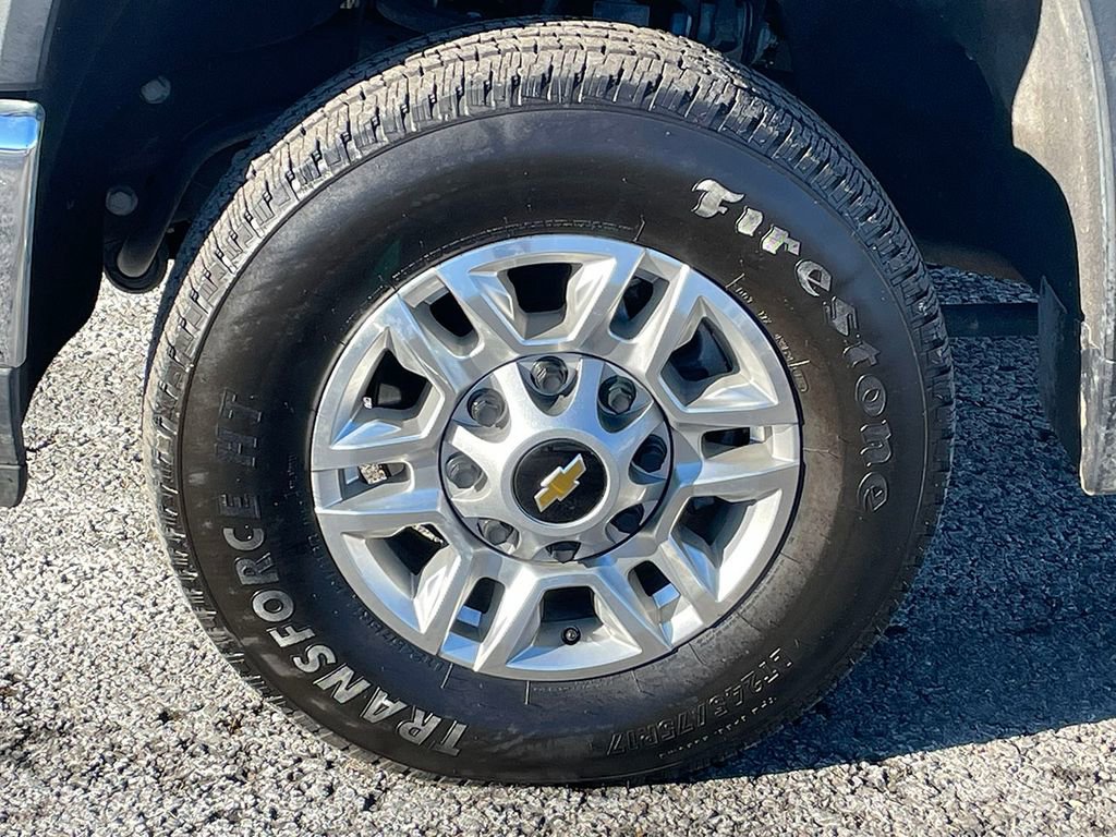 Used 2024 Chevrolet Silverado 2500 LT image 12