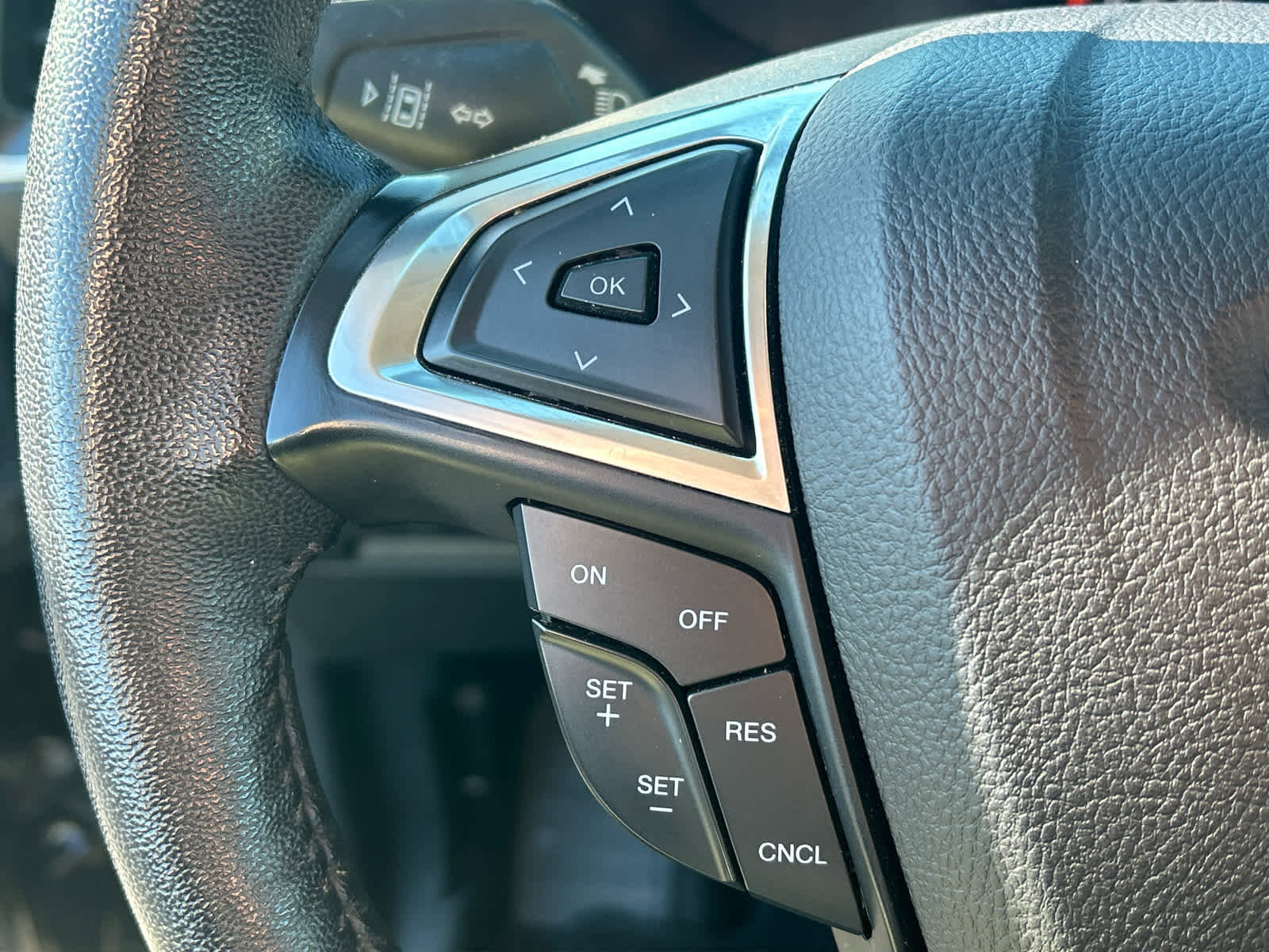 Used 2023 Ford Edge SEL image 21