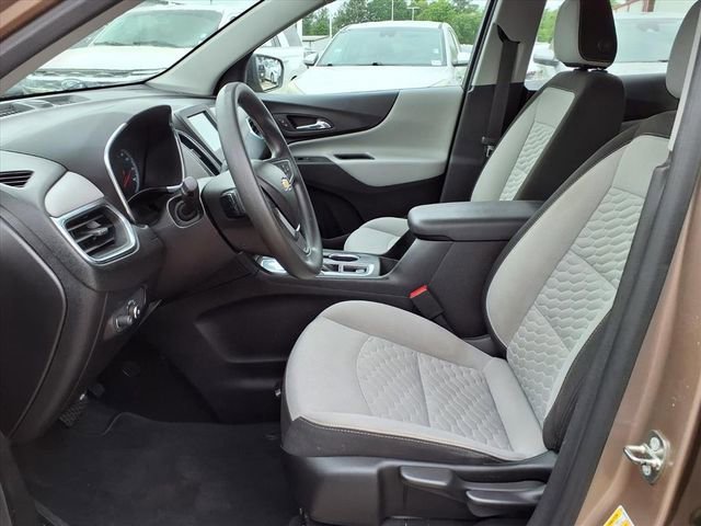 Used 2018 Chevrolet Equinox LS image 16