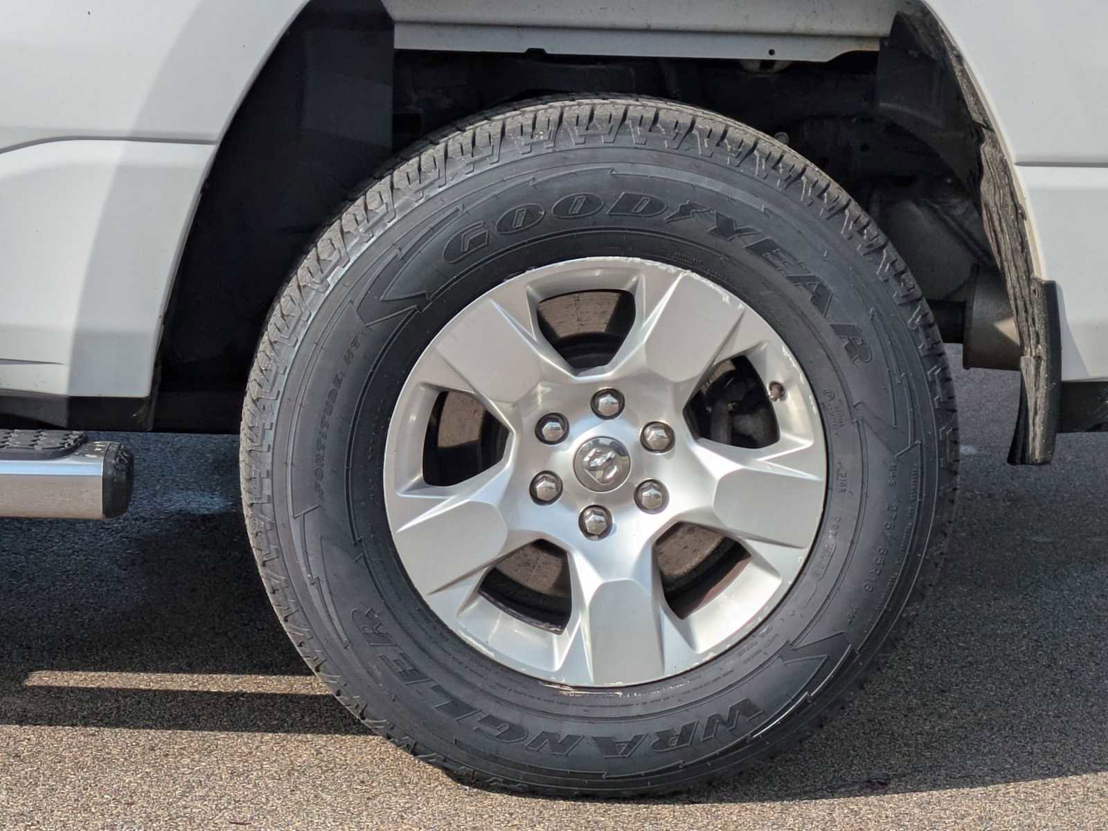 Used 2020 RAM 1500 Big Horn image 13