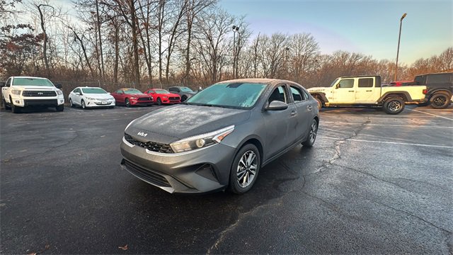 Used 2024 Kia Forte LXS image 2