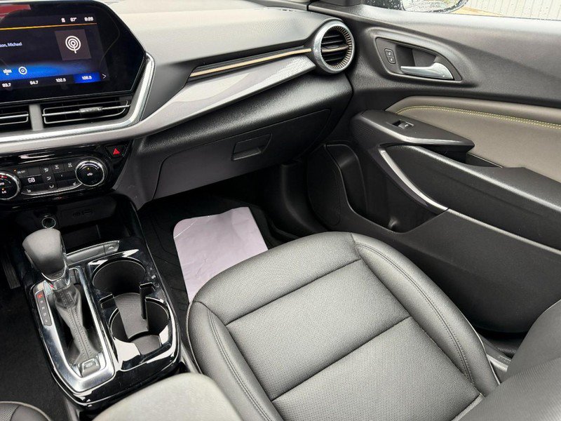 Used 2025 Chevrolet Trax ACTIV w/ Driver Confidence Package FWD image 14