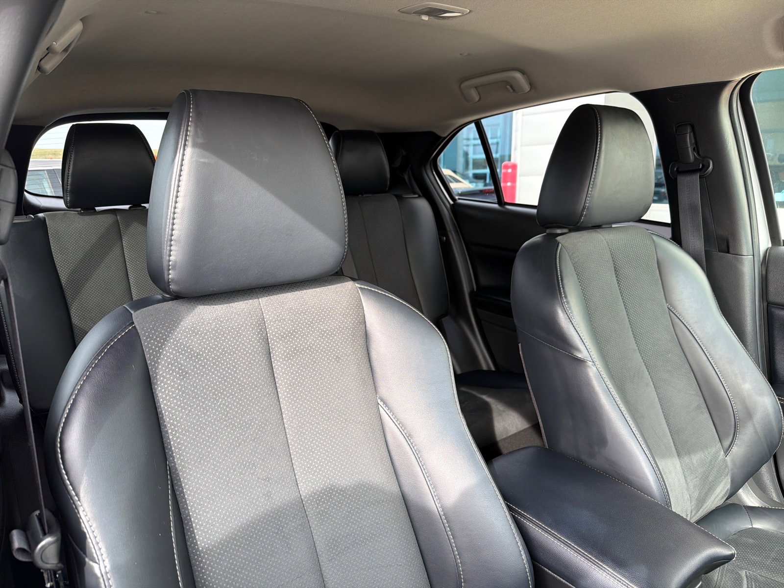 Used 2025 Mitsubishi Eclipse Cross SE image 30