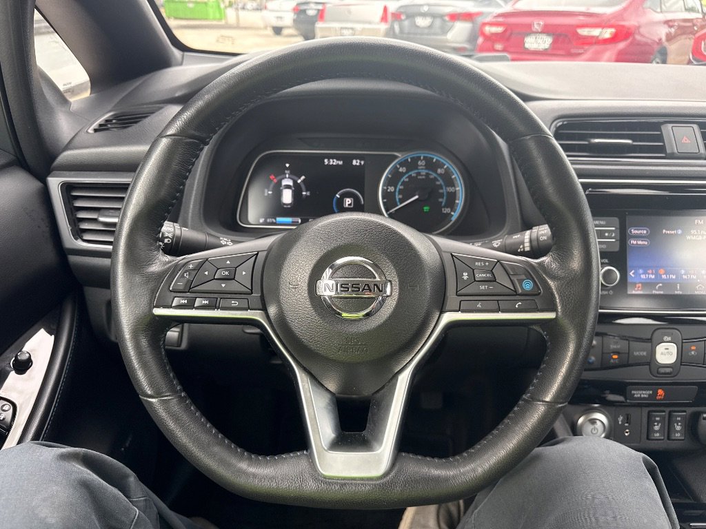 Used 2018 Nissan Leaf SL w/ SL Technology Package FWD image 13