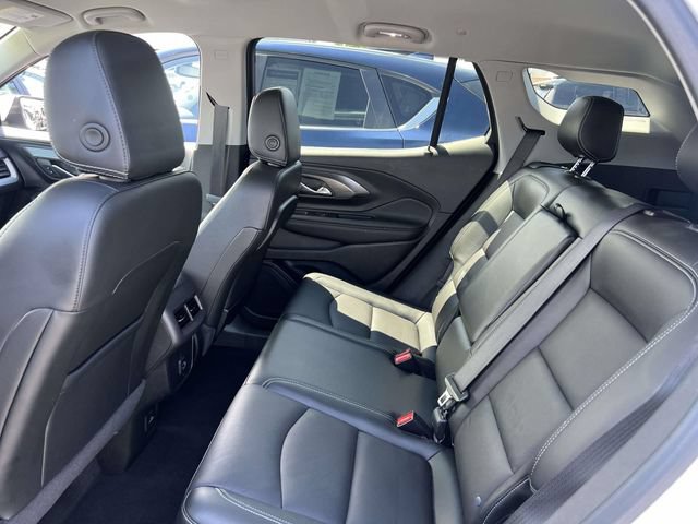 Used 2023 GMC Terrain SLT AWD/4WD image 10