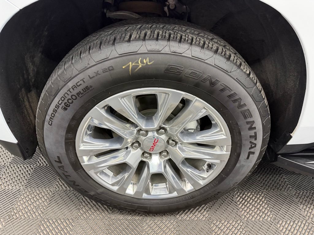 Used 2025 GMC Yukon Denali AWD/4WD image 21