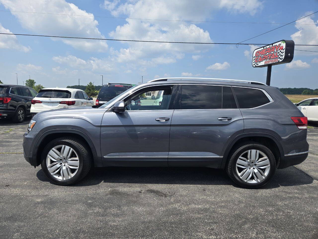 Used 2018 Volkswagen Atlas SEL Premium image 7