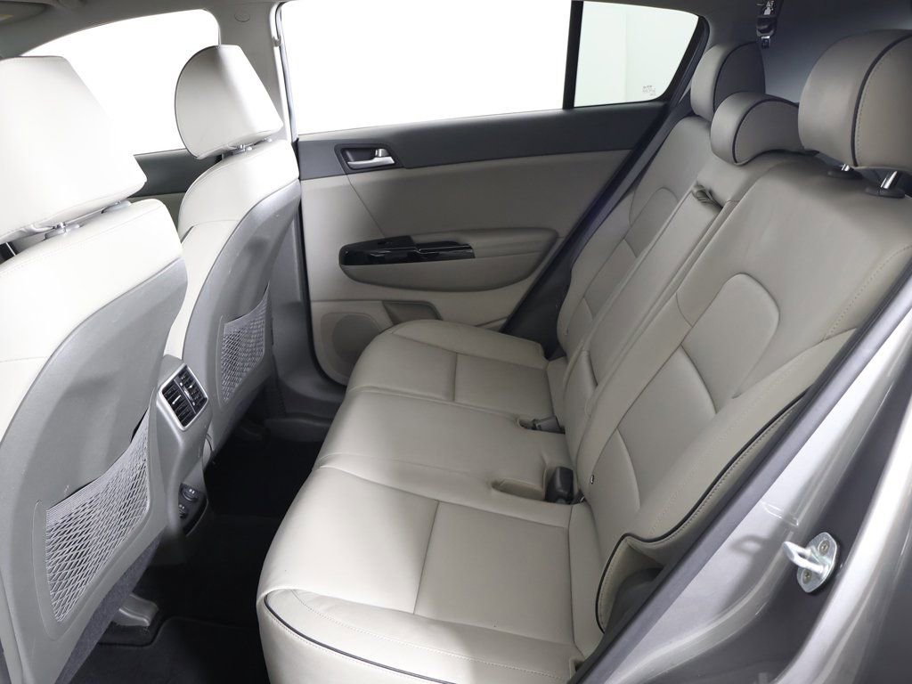 Used 2018 Kia Sportage EX image 31