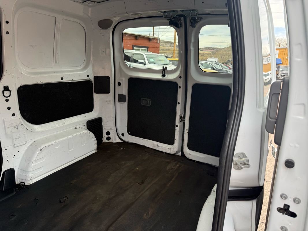 Used 2021 Nissan NV200 S w/ Back Door Glass Package image 22