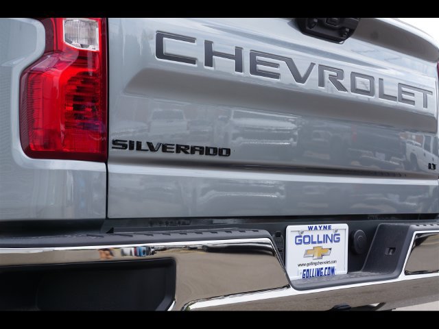 New 2026 Chevrolet Silverado 1500 LT w/ LPO, Dark Essentials Package AWD/4WD image 26