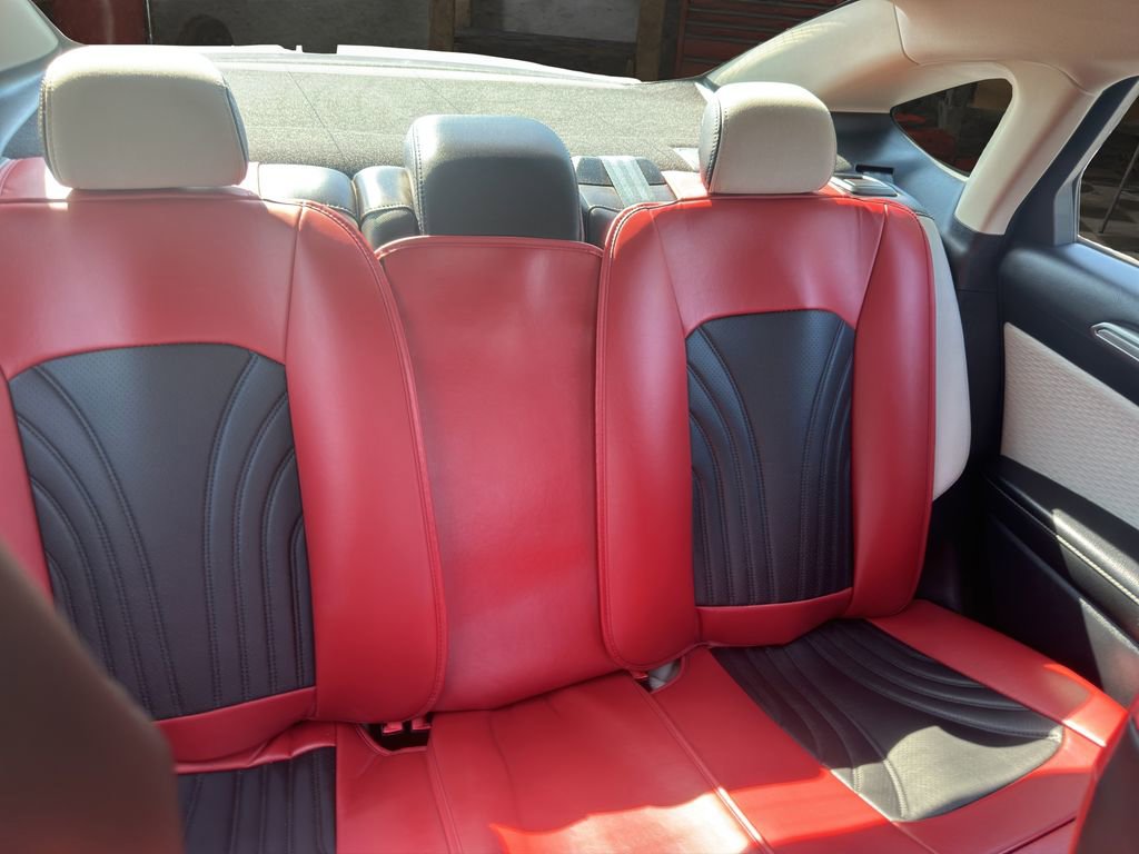 Used 2019 Ford Fusion SE w/ Equipment Group 151A image 11