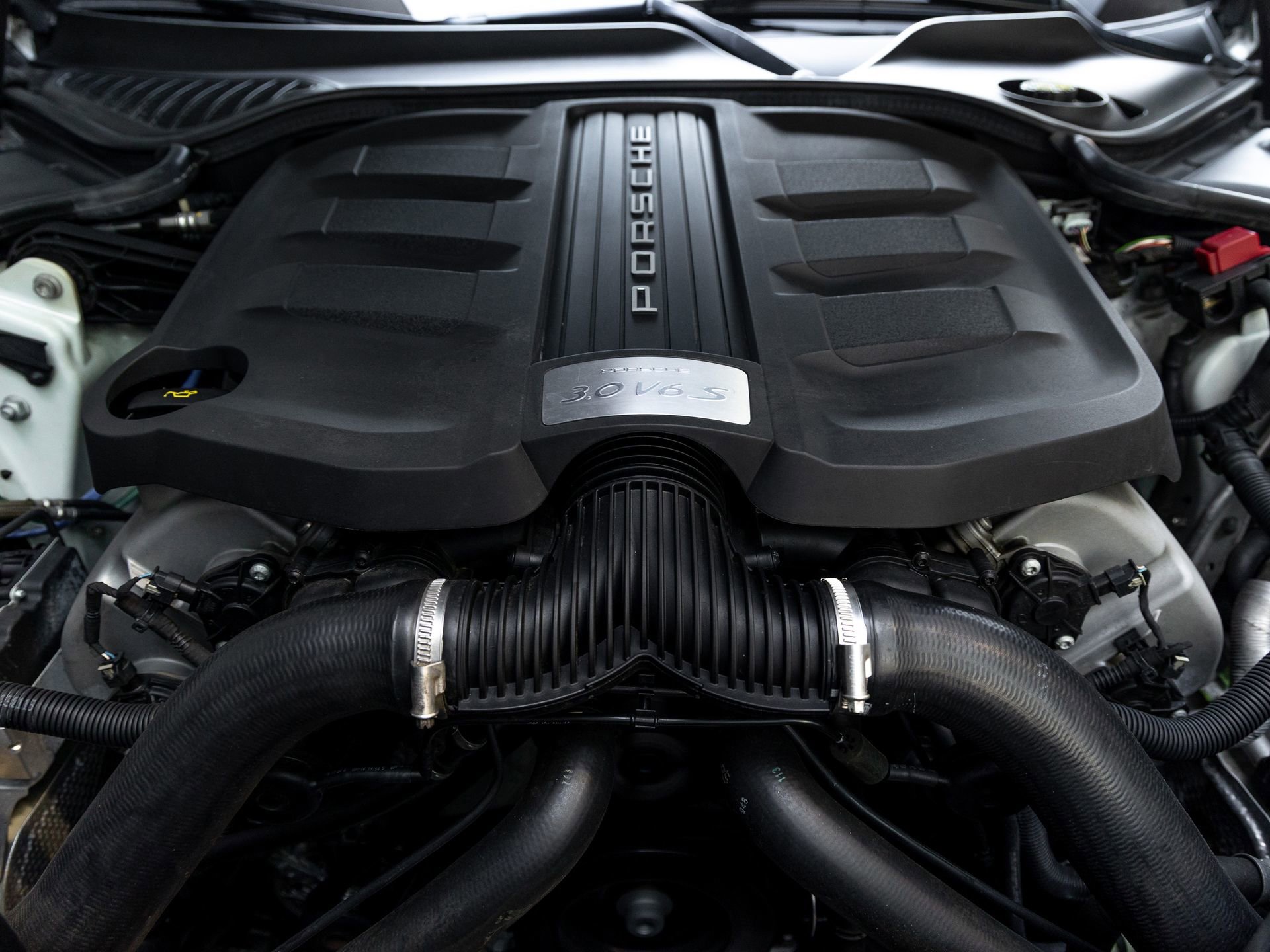 Used 2016 Porsche Panamera S RWD image 42