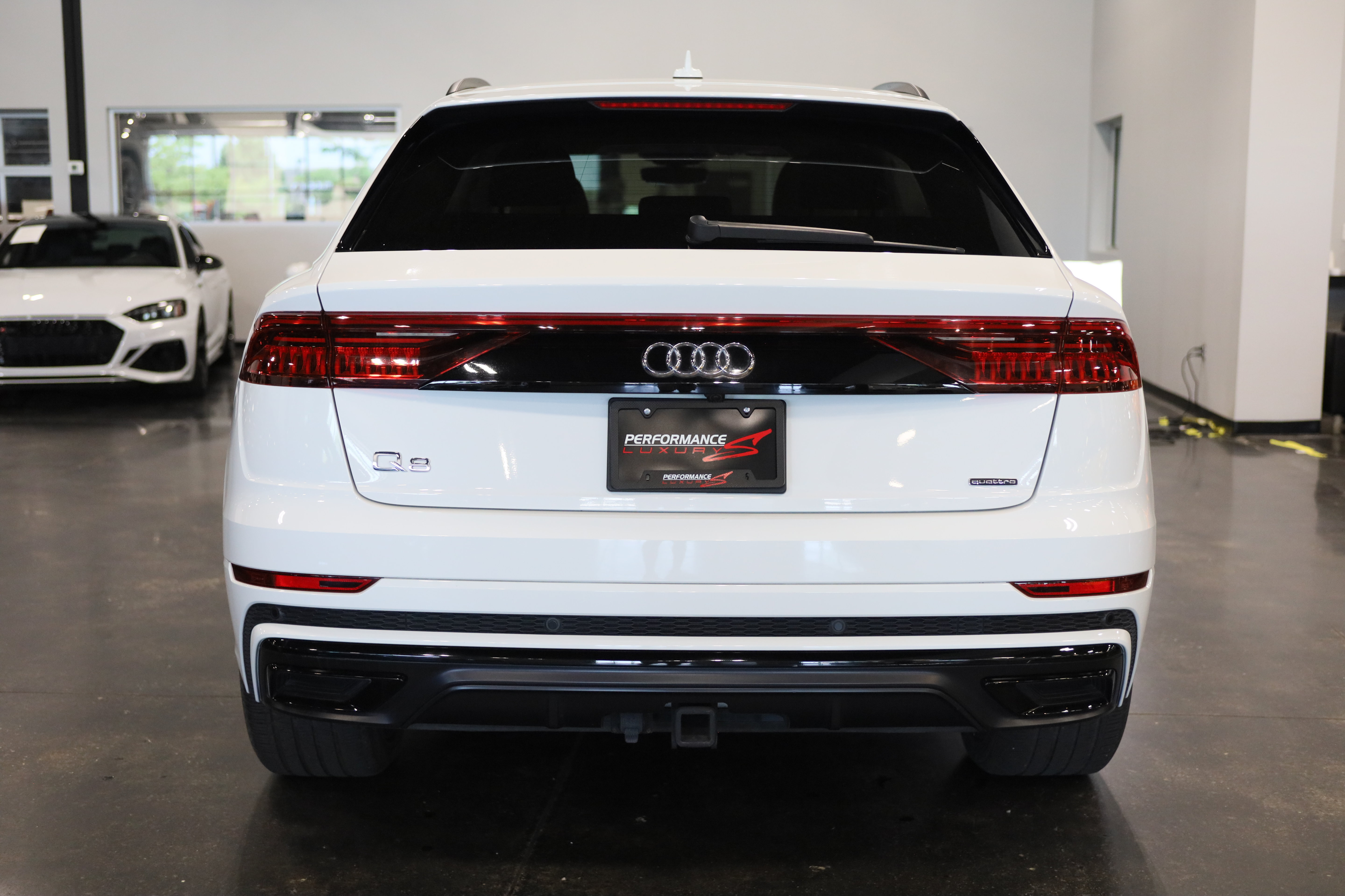 Used 2019 Audi Q8 Prestige AWD/4WD image 5