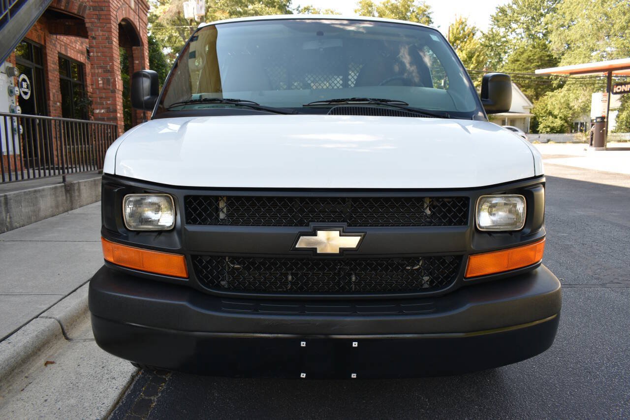 Used 2015 Chevrolet Express 2500 RWD image 5