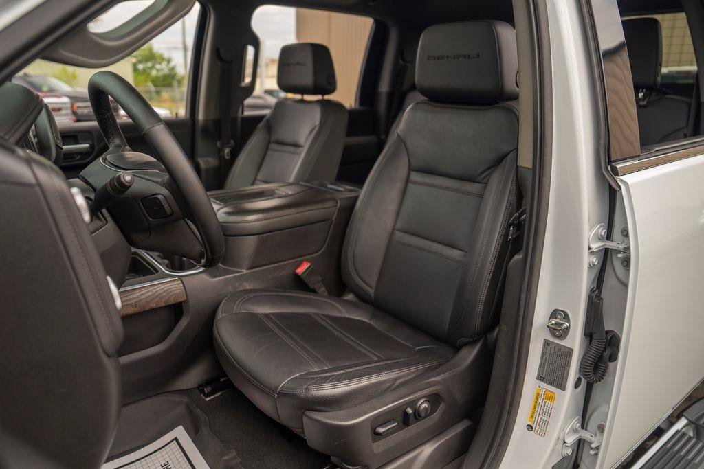 Used 2021 GMC Sierra 3500 Denali w/ Denali Ultimate Package AWD/4WD image 15