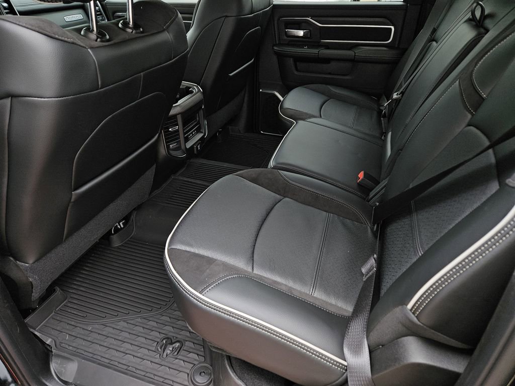 New 2026 RAM 2500 Laramie AWD/4WD image 11