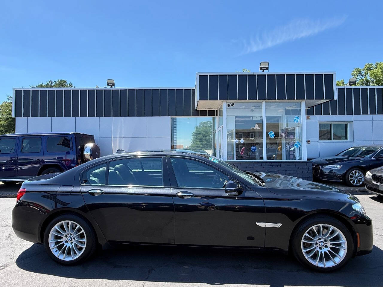 Used 2013 BMW 740Li xDrive AWD/4WD image 8